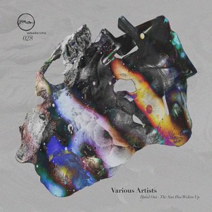 VA – Hand Out – The Sun Has Woken Up [AMAMEXTRA028]