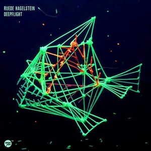 Ruede Hagelstein – Deepflight [UY126]