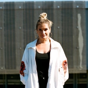 Amy Dabbs Girl Like Me chart