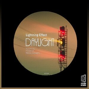 Lightning Effect - Daylight [EST338]
