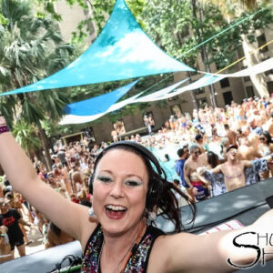 Lizzie Curious 'Bless You' August 2022 Chart