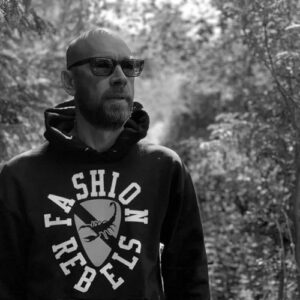 Mark Broom HG4LIFE Chart