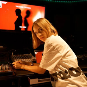 Yulia Niko YOU KNEW SUMMER CHART