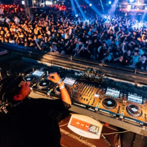 Carloh Different Groove Chart