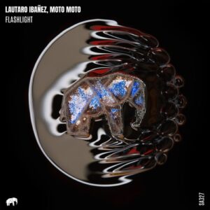 Lautaro Ibañez, Moto Moto - Flashlight [SA327]