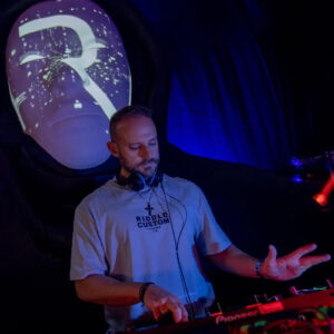 Pako Ramirez Give All To Me March Chart