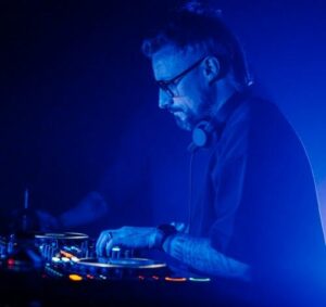 Alex Micca Black Rift Chart